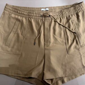 Brand new Banana Republic tan neutral shorts, BR Sport, plus XXL!